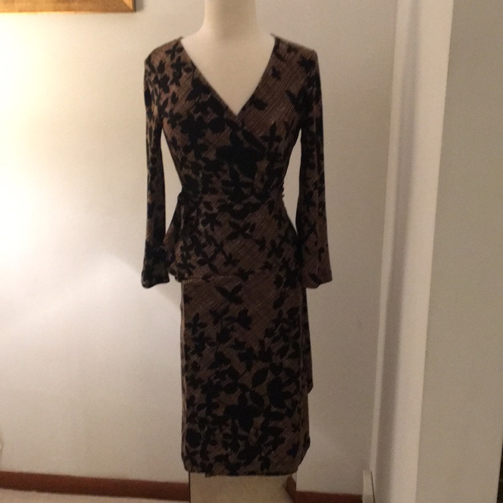 A lovely BCBG wrap dress in excellent condition.